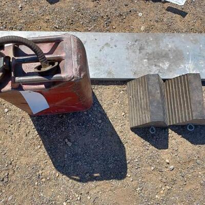 #81030 â€¢ Gas Can, Two Wheel Chalks And One Metal Ramp