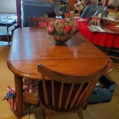 Nice cherry dropleaf dining table z& chairs