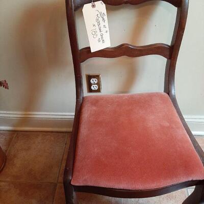 Set Of 4 chairs $180