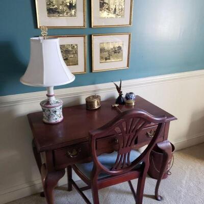 small desk $80.00