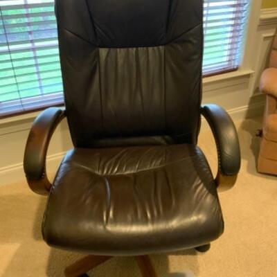 Swivel Office Leather Office Chair 