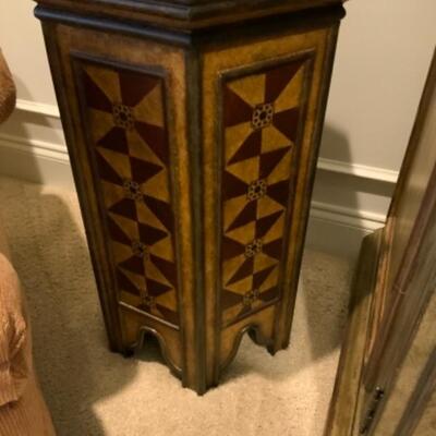 Made in Canada - Art Deco side table 