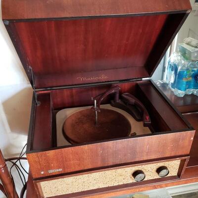 Vintage Webcor turntable / record player.