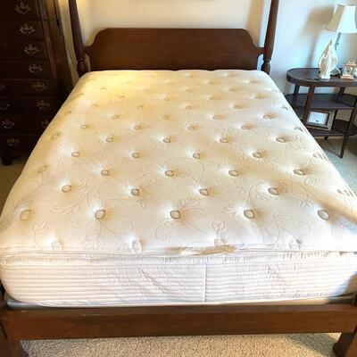 Drexel Heritage Vintage Cherry queen four poster bed frame. Queen mattress set also available.