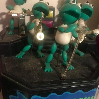 The Green Machine Musical Frogs