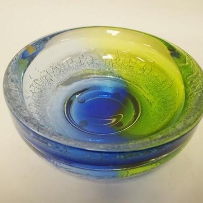 1102	SIGNED KOSTA BOWL W/GREEN & BLUE, ARTIST SIGNED, 8 IN DIAMETER X 3 IN HIGH
