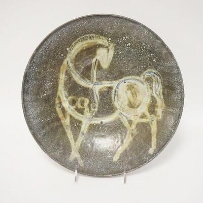 1075	ALFARAZ POTTERY PLATE W/HORSE, SPAIN, 12 1/2 DIAMETER
