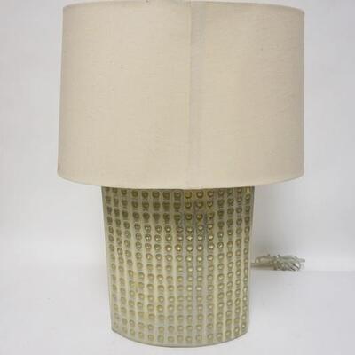 1150	MODERN POTTERY LAMP, 12 IN WIDE X 26 1/2 IN HIGH
