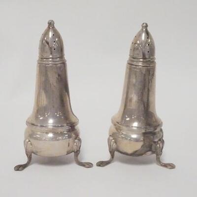 1029	PAIR OF STERLING SILVER SALT & PEPPER SHAKERS, GLASS LINED, 4 1/2 IN HIGH
