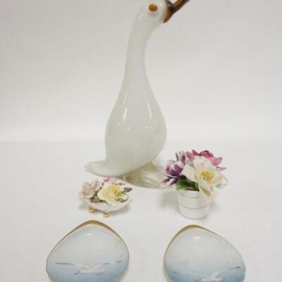 1328	LOT-GLASS GOOSE, PORCELAIN FLOWERS & 2 B&G SMALL DISHES, GOOSE IS 10 1/2 IN HIGH
