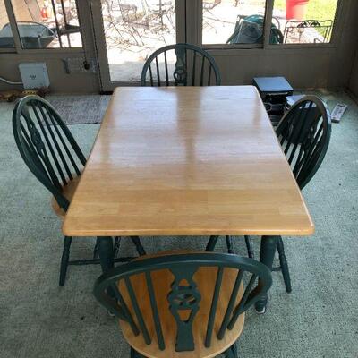 Wood Drop Leaf Table w/4 Chairs                                            
Table: 29.5