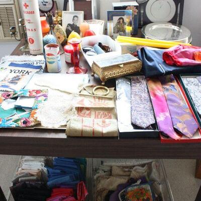 Vintage accessories, men's ties