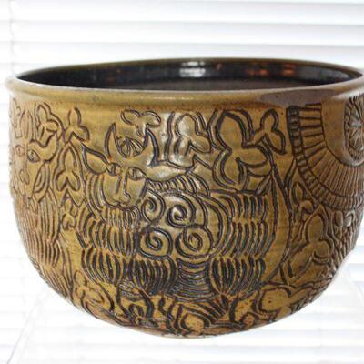 Dora de Larios ceramic bowl