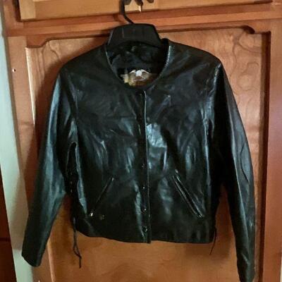 Harley Davidson Leather jacket (Womens)