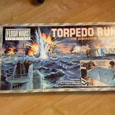 Vintaeg Torpedo Run Floor Game