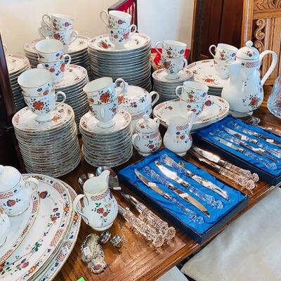 BEAUTIFUL HUGE CHINA DISH SETS, WATERFORD STEAK KNIVES IN ORIGINAL BOXES