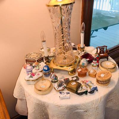 LOTS OF SMALL ITEMS LIKE BEAUTIFUL TRINKET BOXES