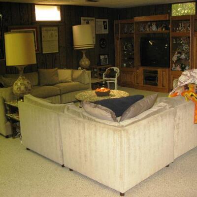 BEAUTIFUL MCM VINTAGE SECTIONAL                                    
                  BUY IT NOW $  295.00