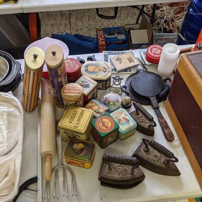 Estate sale photo