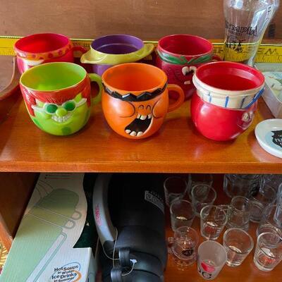 VINTAGE KOOL AID CUPS