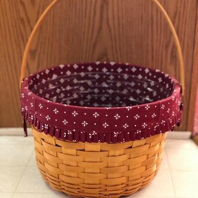 1998 Longaberger Large Apple basket
$48