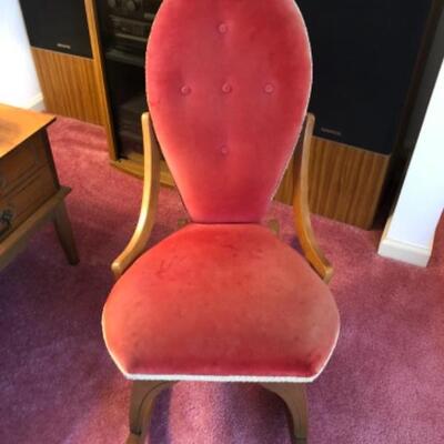 Ladies boudoir chair
$30