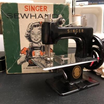 1957 Singer Sewhandy
$100