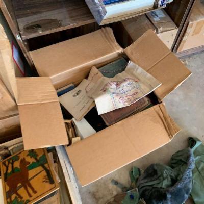Estate sale photo