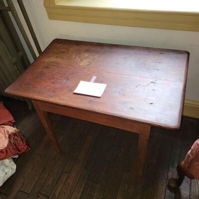 PRIMITIVE 19TH CENTURY RED PAINT SIDE TABLE