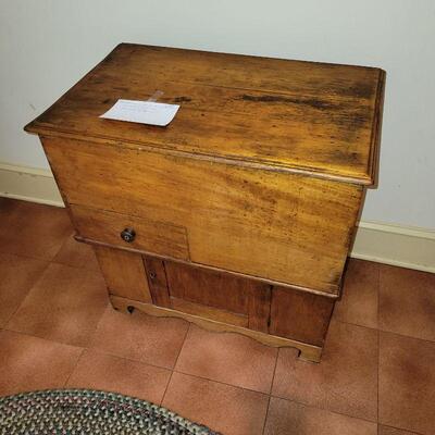 NEW ENGLAND SMALL DRY SINK 19TH CENTURY PINE