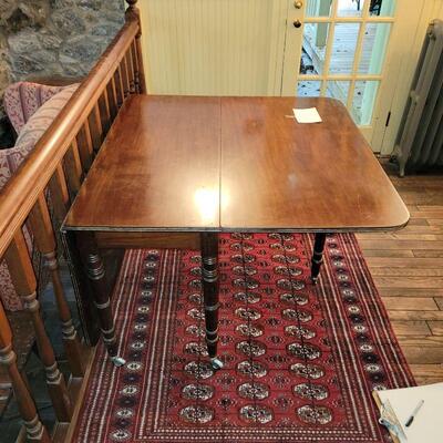 COTTAGE DINING TABLE, DOUBLE DROP LEAF, MAHOGANY 19TH CENTURY ENGLAND