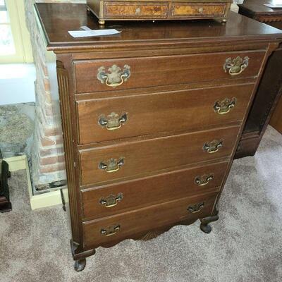 REPRO FEDERAL STYLE CHEST AND TWO MATCHING BED SIDE CABINETS