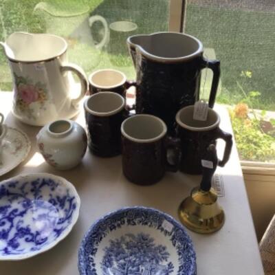 Crooksville Burley & Winter Pottery pitcher and set of 4 tankards. 