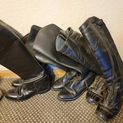 2060	

3 Pairs of Boots, Equstar, Ariat
All appear to be size 7.5