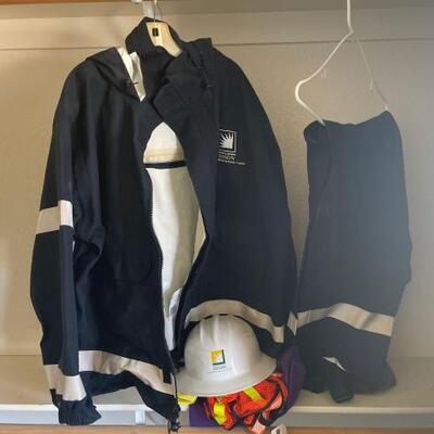 2660	

SCE Jacket , Pants, Beanie and Hard Hat
SCE Jacket , Pants and Hard Hat . Safety Vests, Hat and Beanies