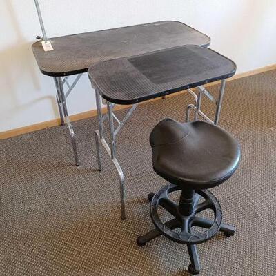 2910	

Dog Grooming Tables And Chair
Table Sizes Range From: 19.5