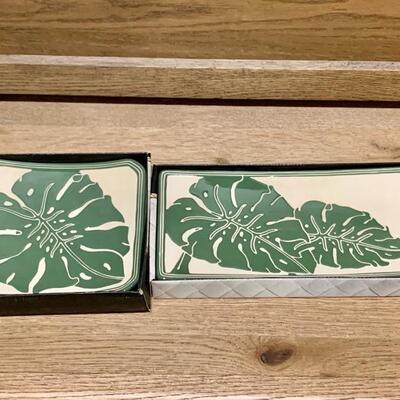 (2) Hawaii Aloha Ceramic Plates with Leaf Design