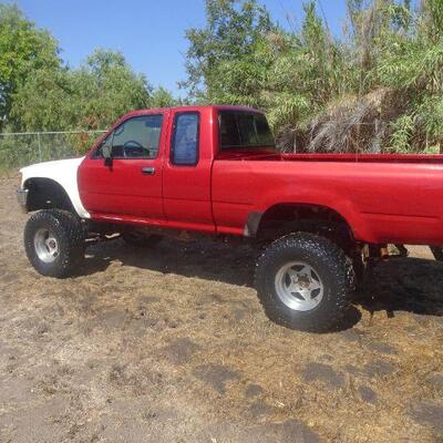 1992 Toyota 4x4 Pickup Truck. (minimum $2,500)