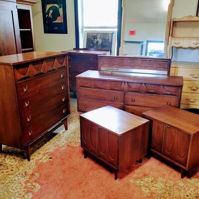 4 piece bedroom set from ‘Brasilia’ by Broyhill Premiere, 1960s, Signed