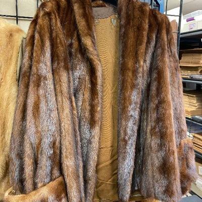 https://www.ebay.com/itm/124815410600	ME6087:  Vintage Mink Jacket	Offer
