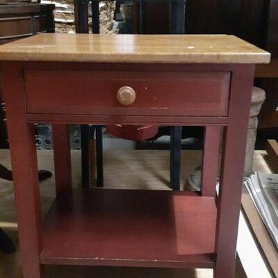 https://www.ebay.com/itm/115049938311	SC8001 Small Wooden End Table With Storage LOCAL PICKUP		Offer
