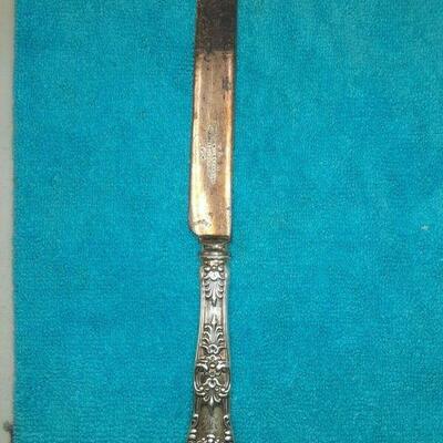 https://www.ebay.com/itm/124815126962	ME3090 USED TIFFANY & CO. STERLING SILVER BLUNT TABLE KNIFE KING PATTERN	Offer
