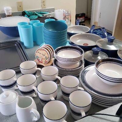 Bhb009 - Miscellaneous Kitchenware - Dishware, Pans, Utensils & Much More See Photos!