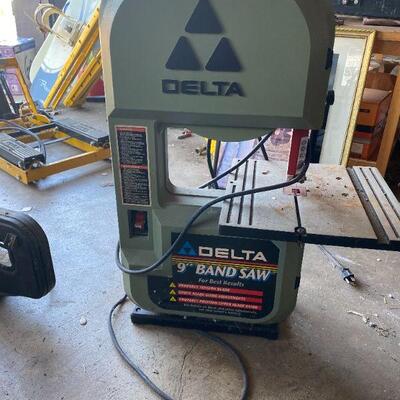 Delta 9" band saw 