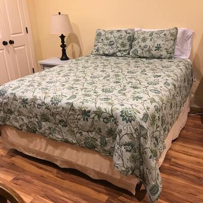 Queen size Sealy boxspring and Casper mattress and frame $350