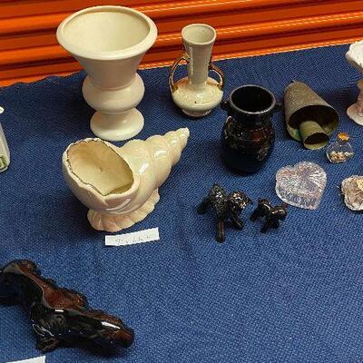 PST089 - More Vintage Decorative Collectibles Ceramic, Glass & More - See Photos