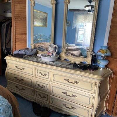 French Provincial Bedroom Furniture