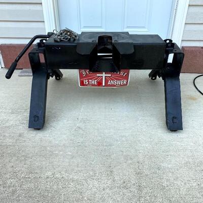 5th Wheel Hitch Rated for 14,000 lbs