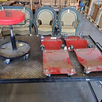 484	

Shop Stool And 4 Car Dollies
Shop Stool And 4 Car Dollies