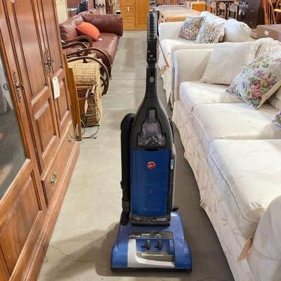#3560 â€¢ Hoover Dirt Finder Vacuum
